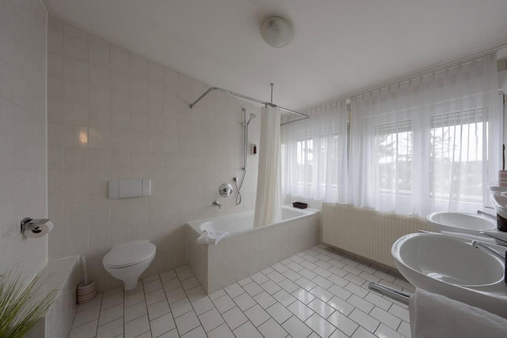 badezimmer suit