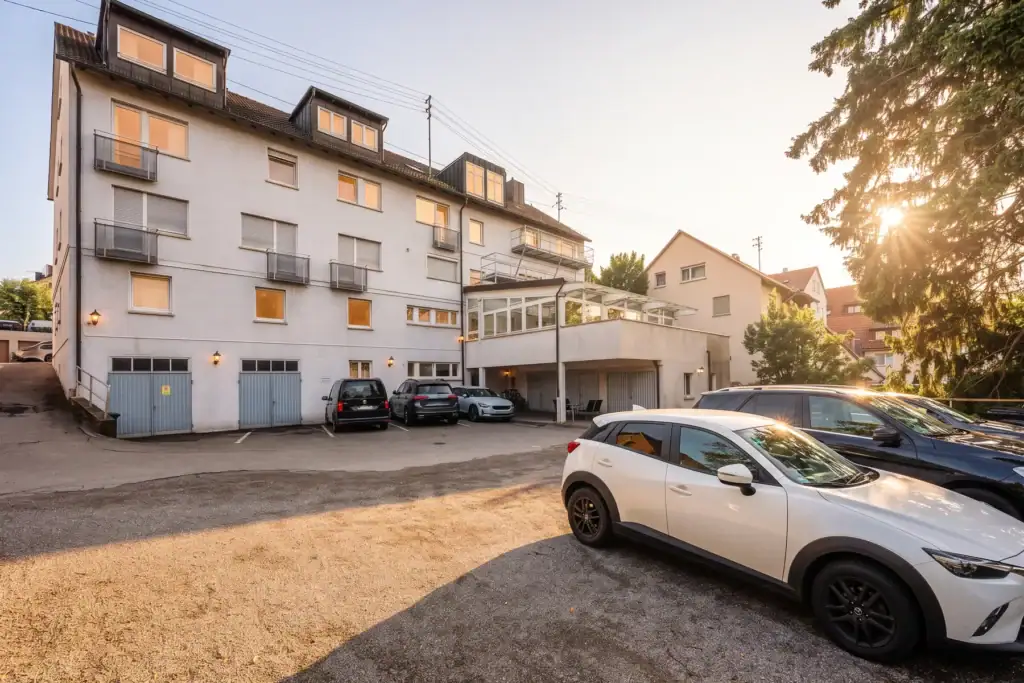 hotel bitzer aussenansicht abendsonne